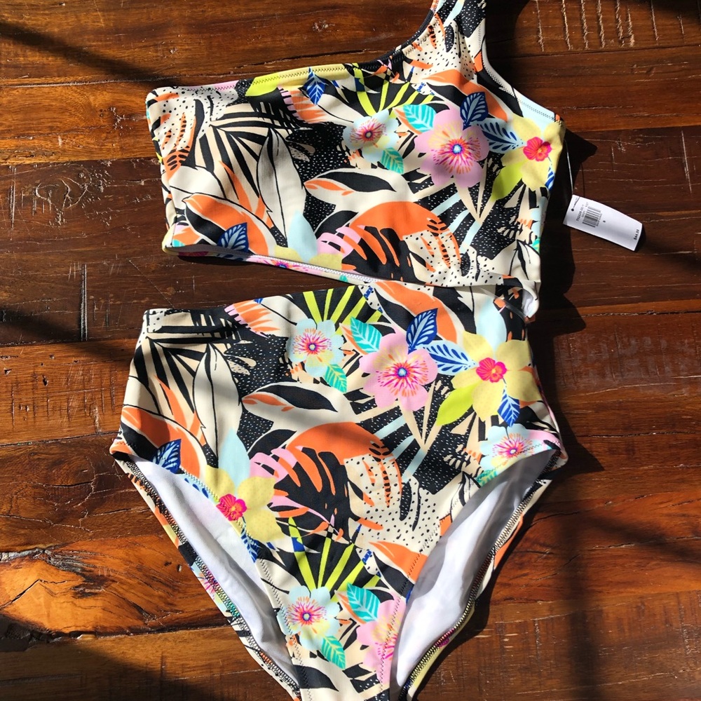 New one piece, cut out swim suit